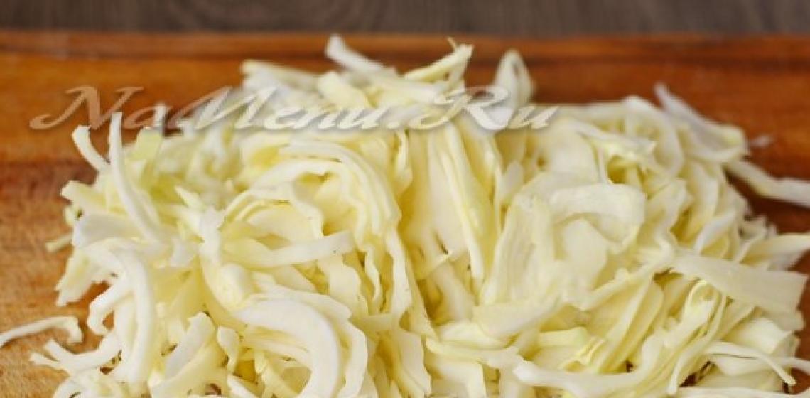 Как тушить капусту на сковороде?